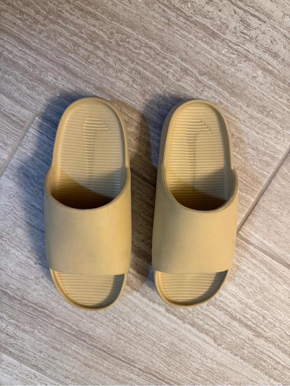 Nike Minimalist Beige Slide Sandals
